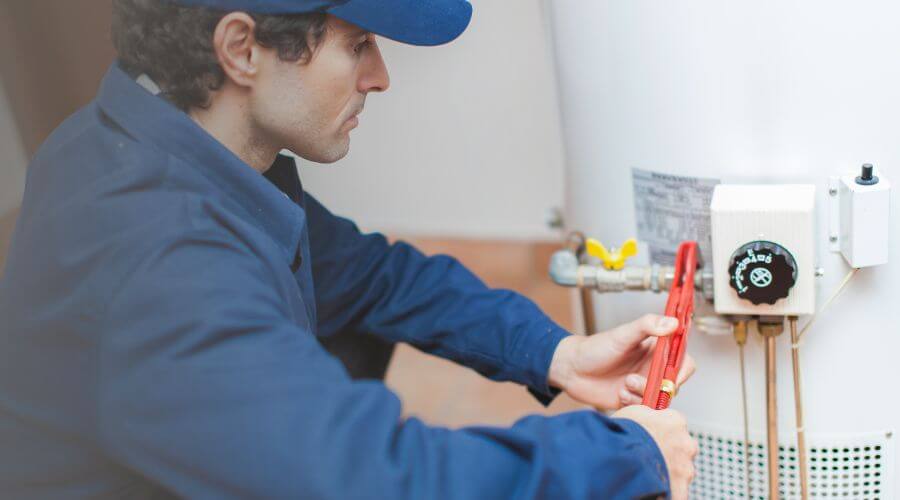 Professional water heater repair in Chillicothe, IA